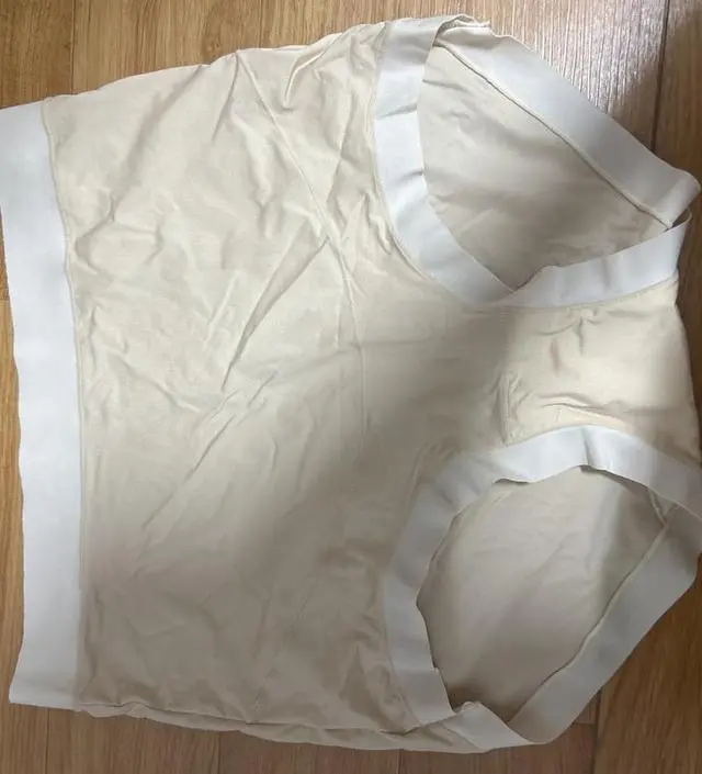 몸의 체형대로 잘 늘어나서 편해서 잘 입고 있습니다