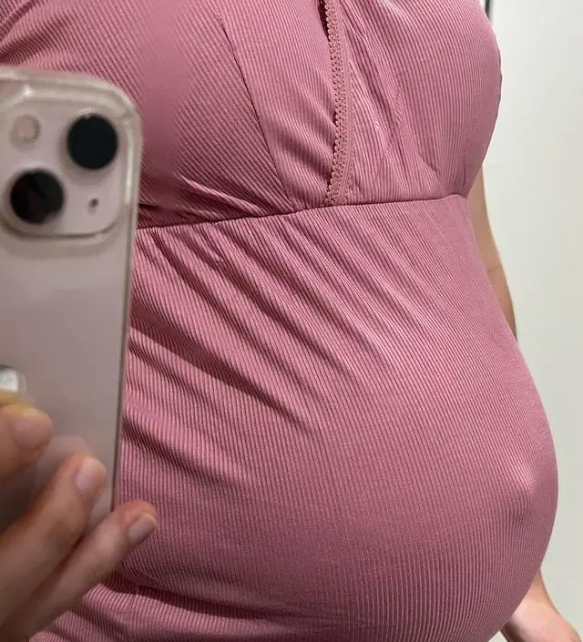 신축성이 좋아요 버튼도  편리하게 쓸수있을듯요