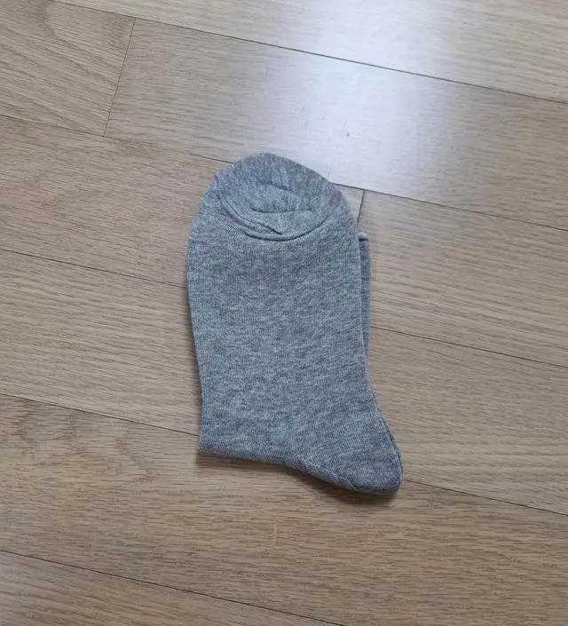 발목이 쫄리지 않아서 편해요.
