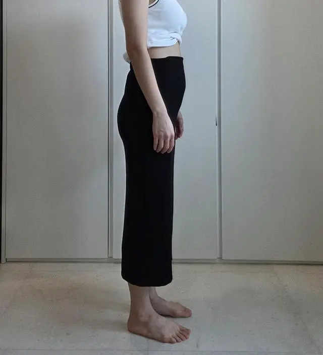 신축성 좋고 베도 진짜 편해요. 사이즈 고민 많이 했는데 겨울 만삭이라 안에 레깅스 신