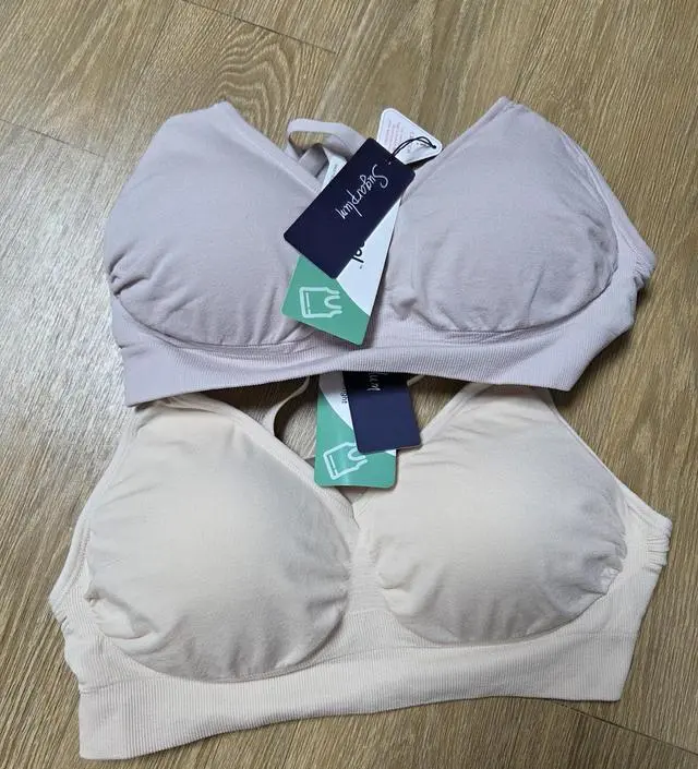 면으로 된 수유브라 찾다가 구매했습니다. 편하구요~ 가슴둘레 연장할수있는거 있어서 