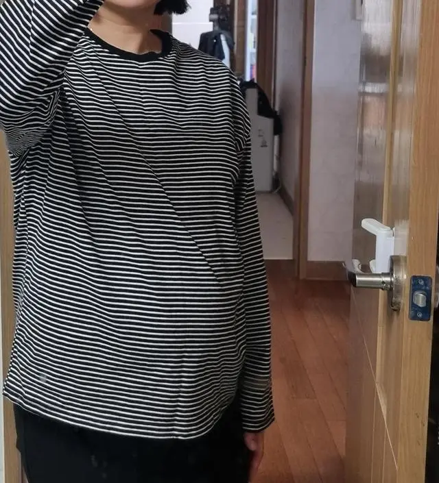 넉넉하고 좋아요 32주에 배가 큰편인대 아주 편안해요~
