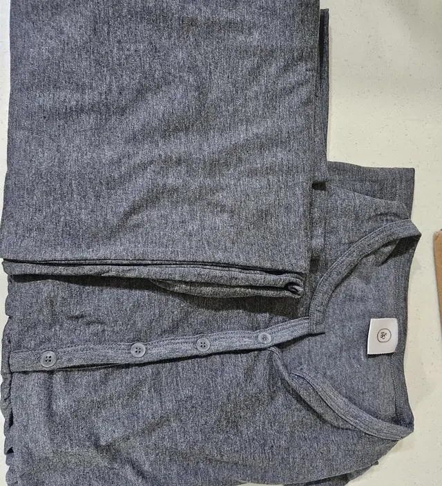 재질이 너부 부드럽고 좋은 것 같아요~~~
