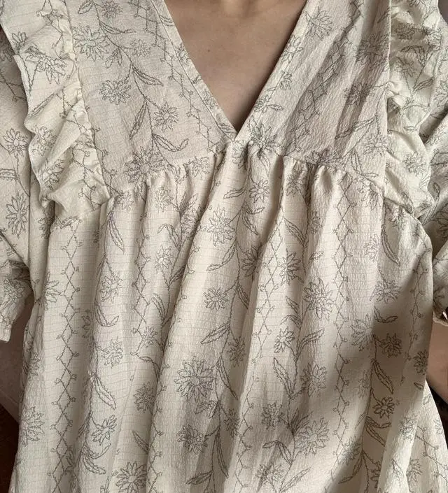 마감이 살짝 엉성한부분이 있긴하지만 가격대비 만족합니다
