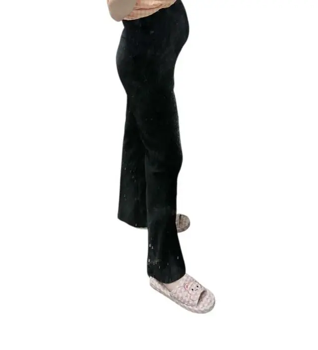 여기서 일자 임부복 하나삿엇는데 부츠컷 이뻐보여서 또 삿거든요~만족이에요 ㅋㅋㅋ핏