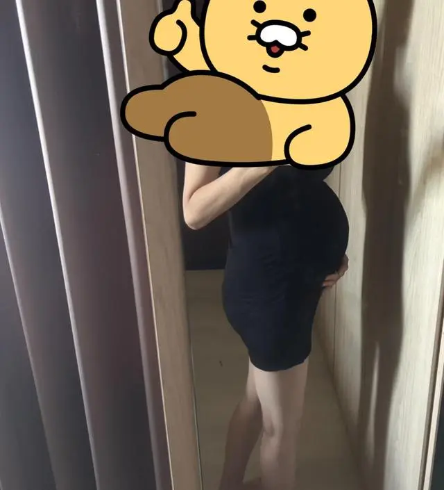 정말 좋네요~ 너무 늦게사서 주수 기록용은 못하고 만삭용 찍으려고 샀는데 탄성좋고 편