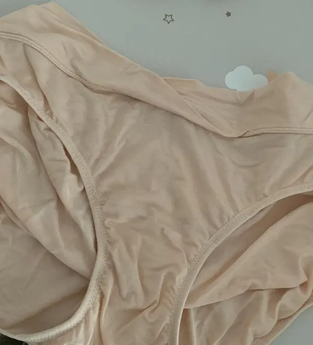 왜 이제샀을까.. 한세트 더사려구요! 진짜 편하고 면소재 패드가 늘어난 분비물도 잘 흡