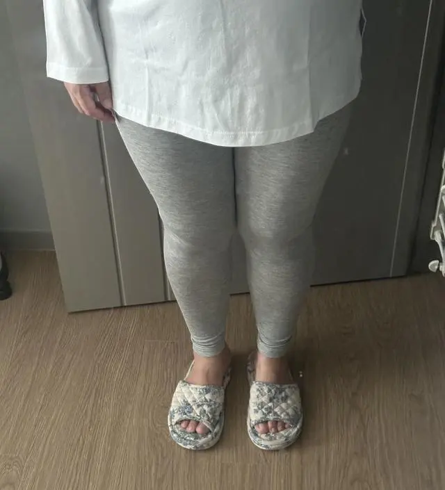허벅지가 튼실한 체형이라 레깅스는 상상도 못해봤는데 임신하고 나니 편한게 최고네여