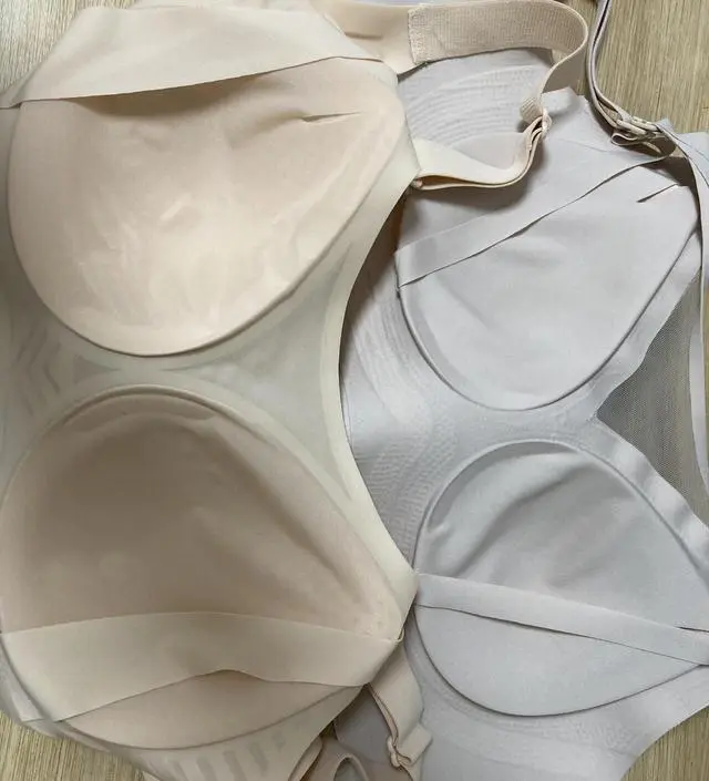 스킨컬러 재구매했습니다! (사진의 회색)서포트쿨핏xl도 구입해봤는데 몰드 자체와 가슴