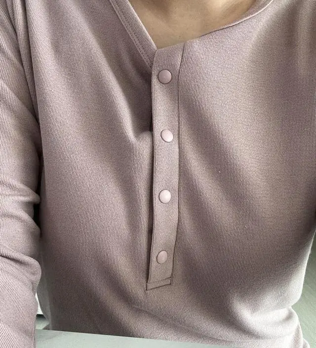 옷 잘 맞고 좋아요 퇴소후 바로 구매했고 집에서 이모님이랑있을때 입기편해요 55-66가