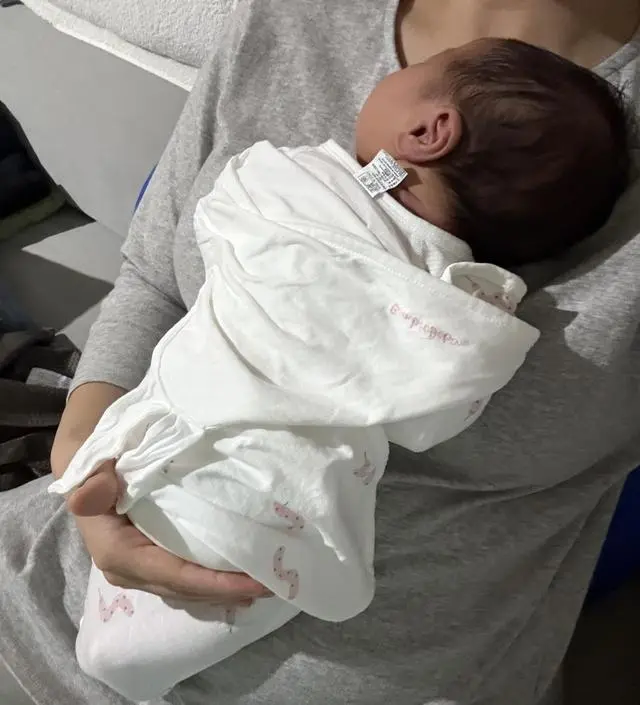 수유 원피스랑 같이샀는데 그것도 좋은데 이건 지퍼라서 조금 더 좋아요 ㅎㅎ
