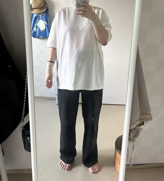 이제 32주 되어가는데 이 바지는 임산부 바지 아니더라도 스트링으로 조절할 수 있어서