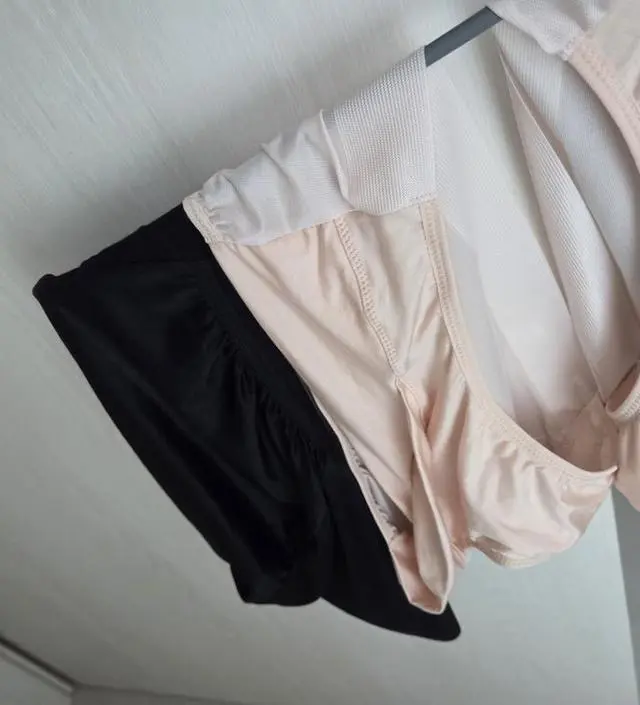 받자마자 울세탁 돌리고 자연건조 해서 입어봤는데 저 세상 편안함입니다 왜 유명한지 