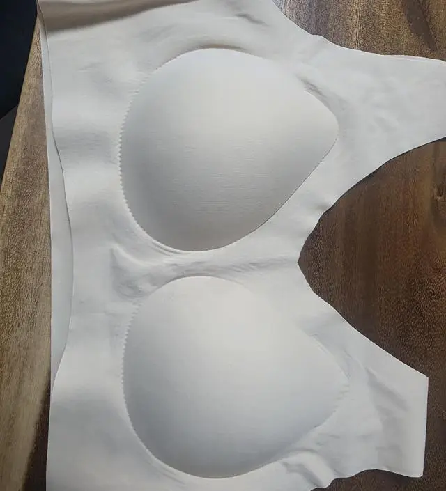 제가 임신하고 몸이 좀 커져서 구매했는데요 넘 부드럽고 입을때 쑥 들어가서 넘 편했어