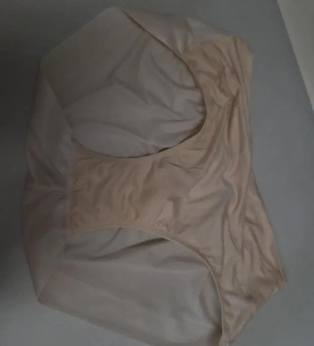 임신하고 엉덩이랑 하체가 많이쪄서 힘들었는데 편하게 입겠네요~~