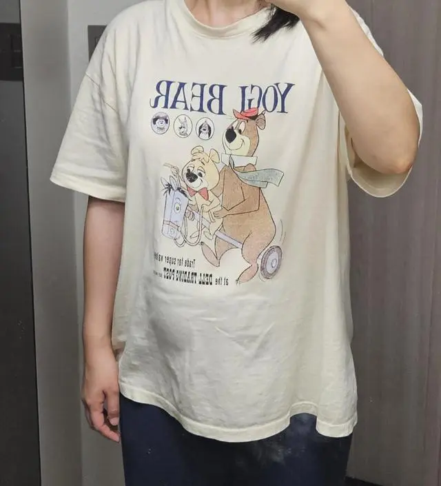 잠옷으로 편하게 입으려고 구매했어요~소재도 얇고 디자인도  귀여워서 편하게 입기 좋