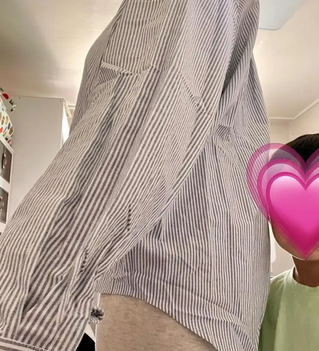 길이가 좀 더 길어서 레깅스랑 입어도 좋을것 같은데 저한텐 조금 아쉽지만 핏이 이쁘고