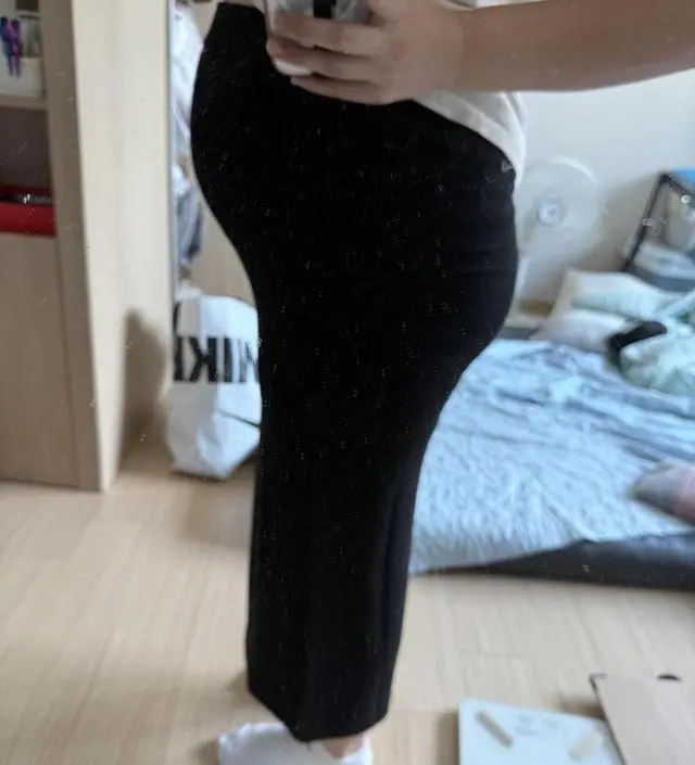 왜 인기템인지 알거같아요 ㅎㅎ 쫀쫀하니 배를 편안하게 감싸줘서 부담없이 입을수 있을