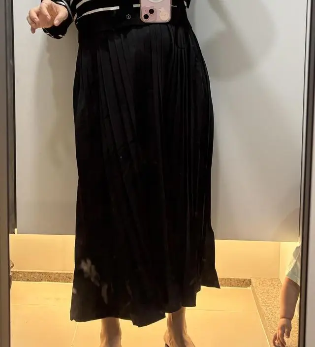 이뻐용ㅠㅠ 딱 저런 구성으로 된 옷 찾고있었는데
