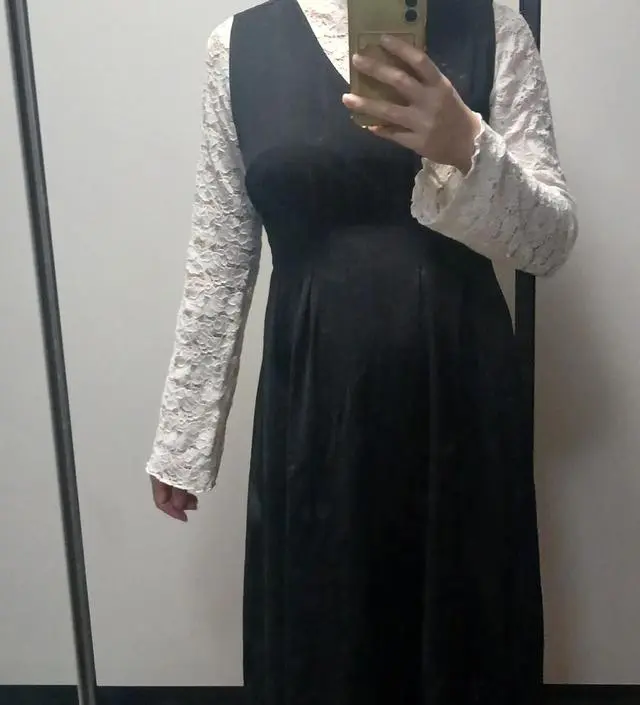 소재가 시원하고 신축성이 매우 좋아서 편하게 입기 좋을것 같아요!! :)