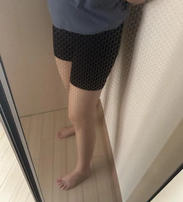 기장이 조금 짧은 감있지만 그래도 잘입을듯합니다 정말 배가 편한 바지에용