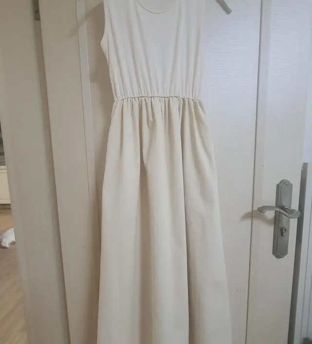 키가 작아서 기장은 좀 줄여야겠어요
