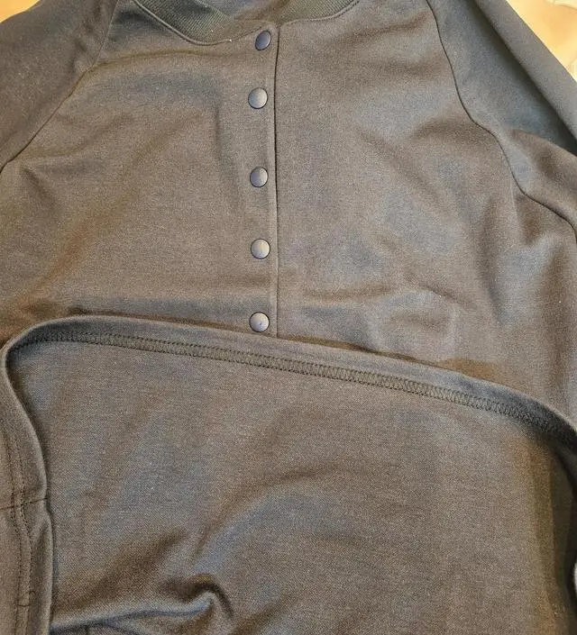 10월 출산 예정이라 수유복으로 구매했어요
