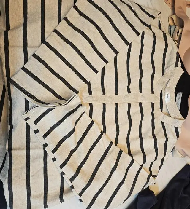 출산하고 무난하게 집에서 입기 좋을 것 같아요
