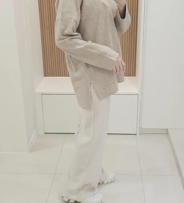 재질이 백화점에서 산 캐시미어처럼 부들부들해서 깜짝 놀랐어요 ㅎㅎ 재질에 비해 가성