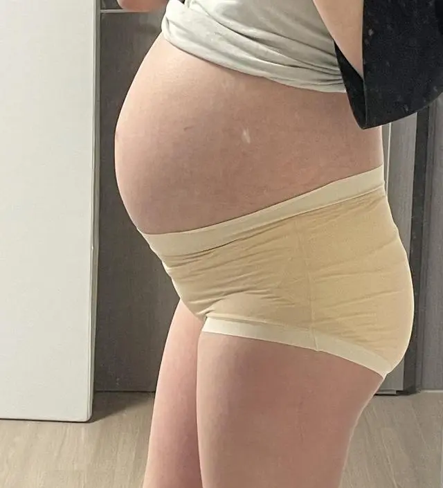 임신 36주 70kg인데 잘 맞아요! 살도 많이 찌고 배도 엉덩이도 커졌는데 팬티가 신축성