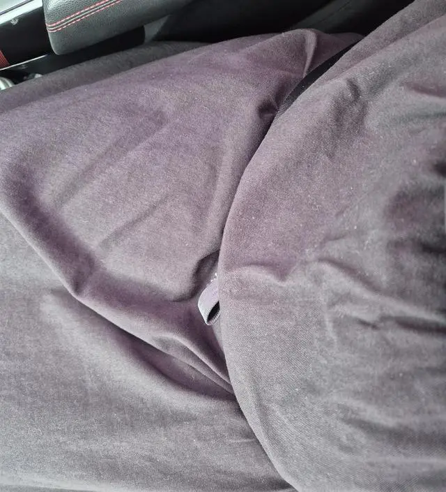 돌돌이 돌려도 금방 먼지가 너무 붙어요