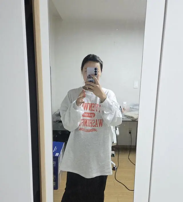 배가 나오니 기존에입던 티가 타이트해서 샀는데요
