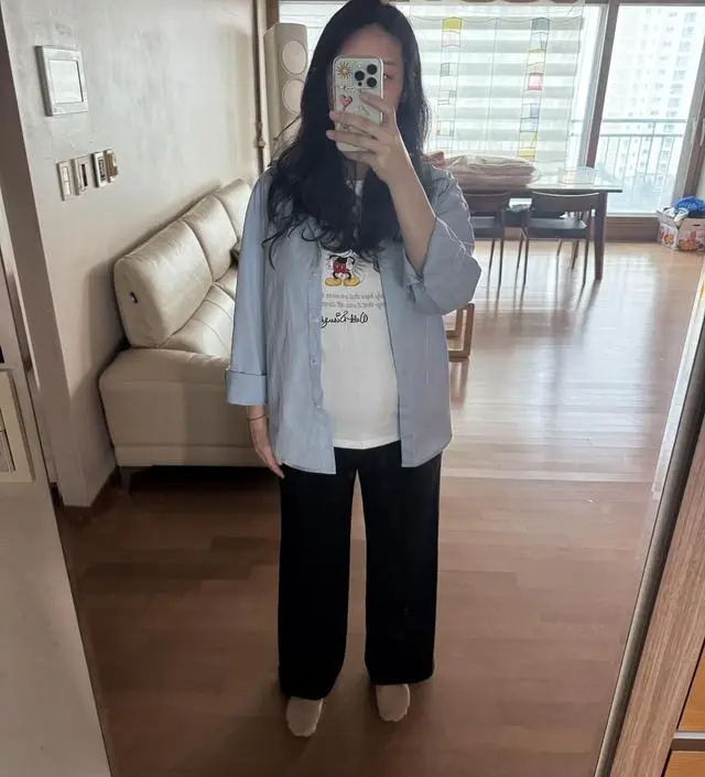 28주 넘어가면서 입을옷이 점점 없어져서 구매했어여
