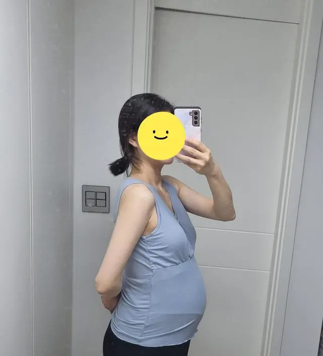 출산 후 수유 시 입으려고 샀는데, 33주인 지금 입어도 엄청 편하네요! 캐주얼하면서도