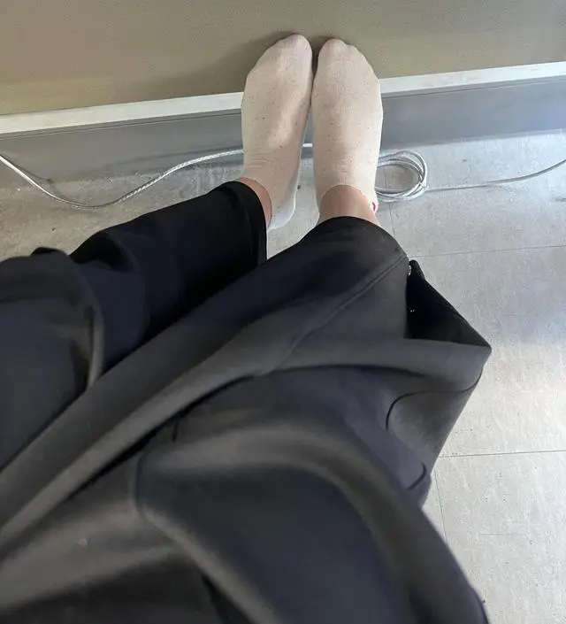 생각했던것보다 더 많이 늘어나고 핏도 너무 이뻐요! 보통 임부복은 복대같이 덧대져있