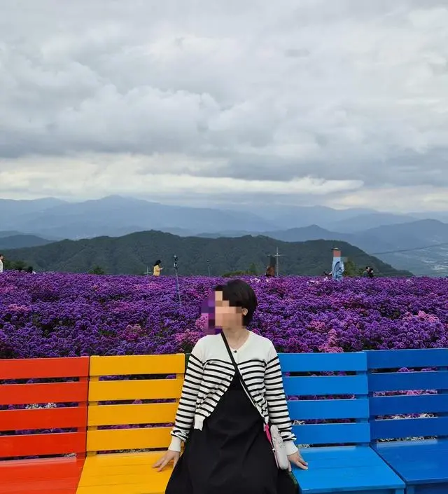 끝단이 접혀서 안펴지긴하는데 그것외에 면도 탄탄하고 지금 계절에 입기 좋고, 편해서