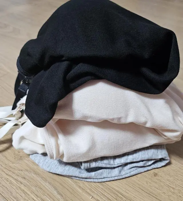 속옷라인이 눌리지 않아 좋아요
