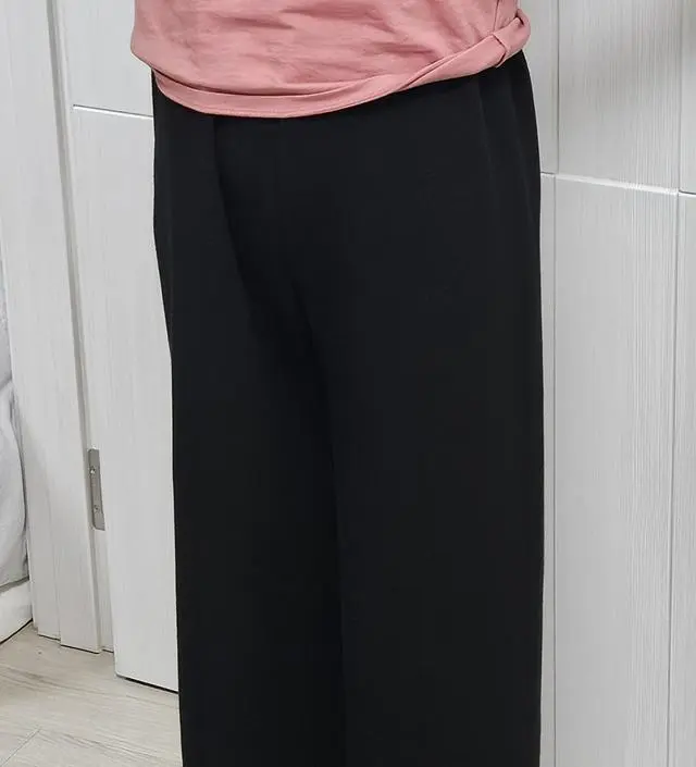 갑자기 싸늘해진 날씨와도 찰떡으로 적절한 두께라서 이번주말부터 정말 잘입고 있어요