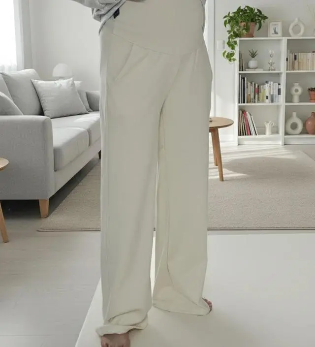 편해서 잘 입을 것 같아요. 주머니 있어서 좋아요 ^^ 8개월에도 잘 맞습니다