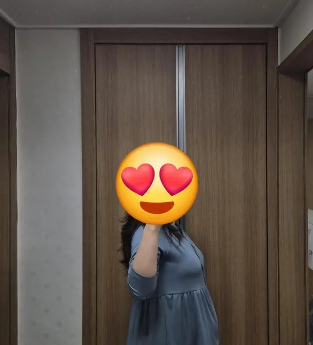 캡 내장되어 있어서 너무 좋네요!!ㅎㅎ 원단도 부드럽고 보들보들해요~ 만삭이라 배가 