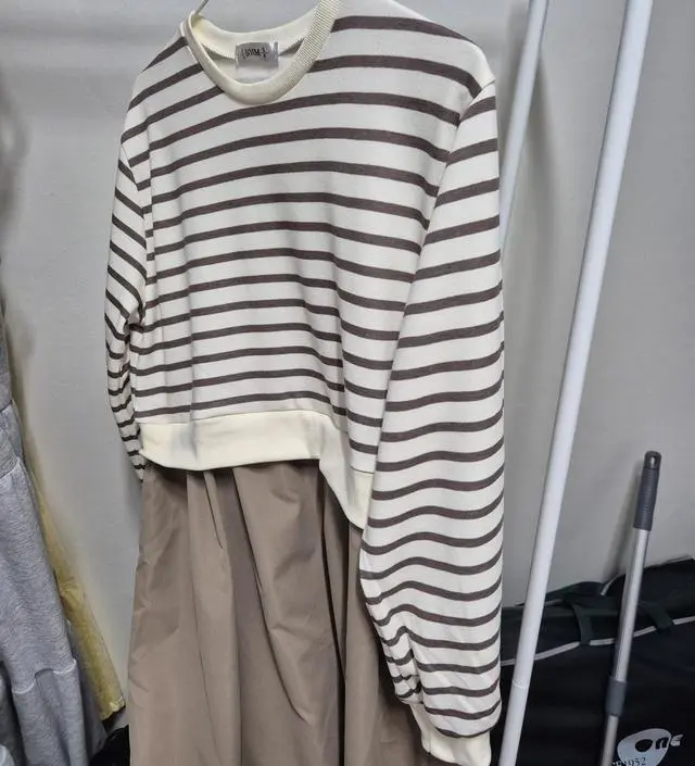 만삭되고서 배가 너무 나와서 옷 고르기도힘든데 이옷은 배 신경안써도 되고 아무때나 