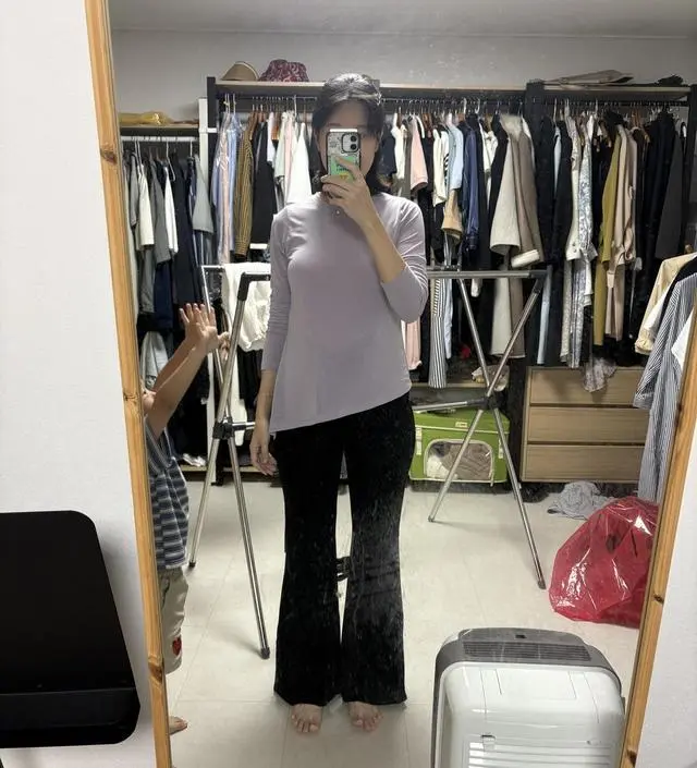 필라테스용으로 샀어요. 펄럭거릴때는 묶어서 쓸수있어서 좋더라구요~ 임신기간에 쓸용