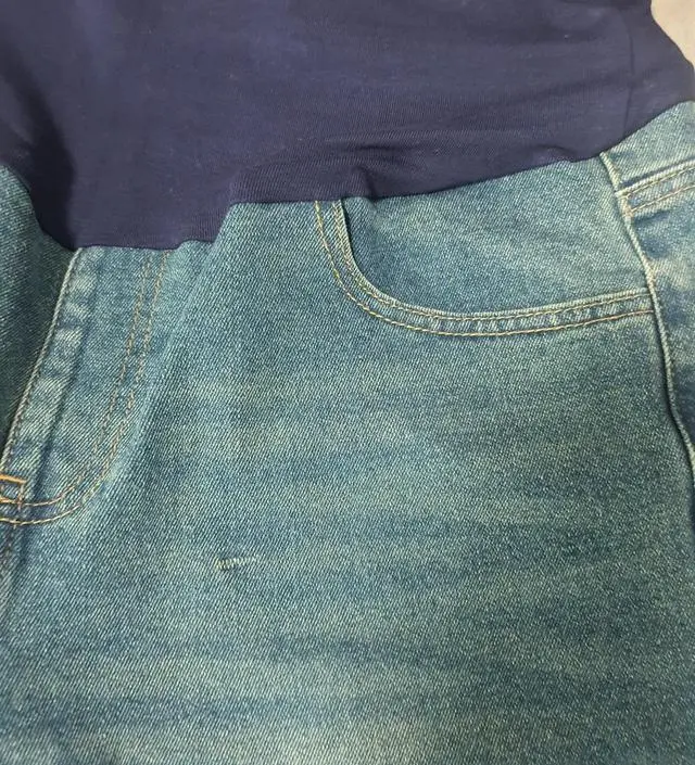 하,, 정말 고민 많이했어요 ㅠㅠㅠ 청바지 여러 종류 중에도 뭘 고를지 고민하고, 색깔