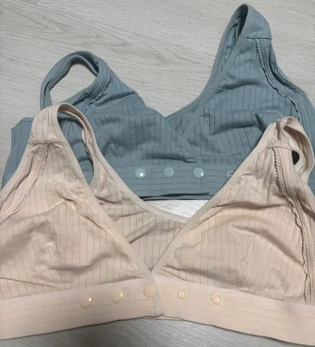 수유브라 유목민이었는데 정착했어요!! 가격도 착하고 길이 조절이 가능하니 편합니다!