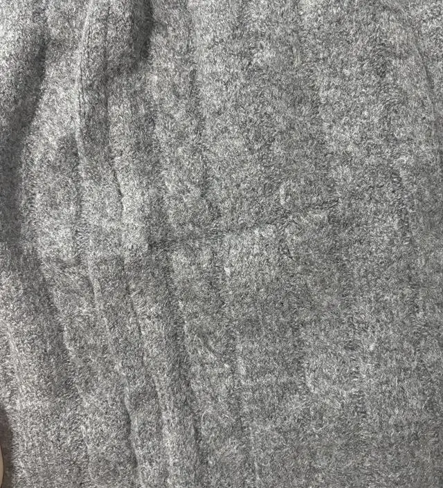 옷 재질 좋고 부드러워요
