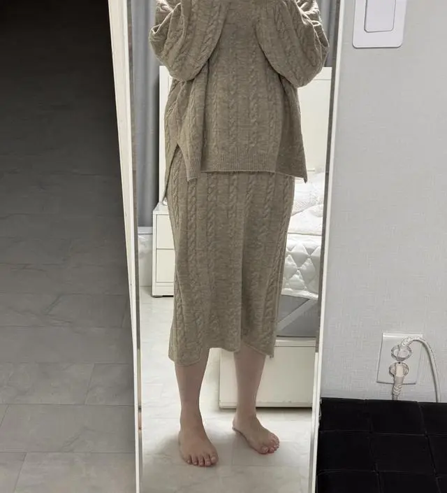 따뜻하고 감기는 원단이에요~
