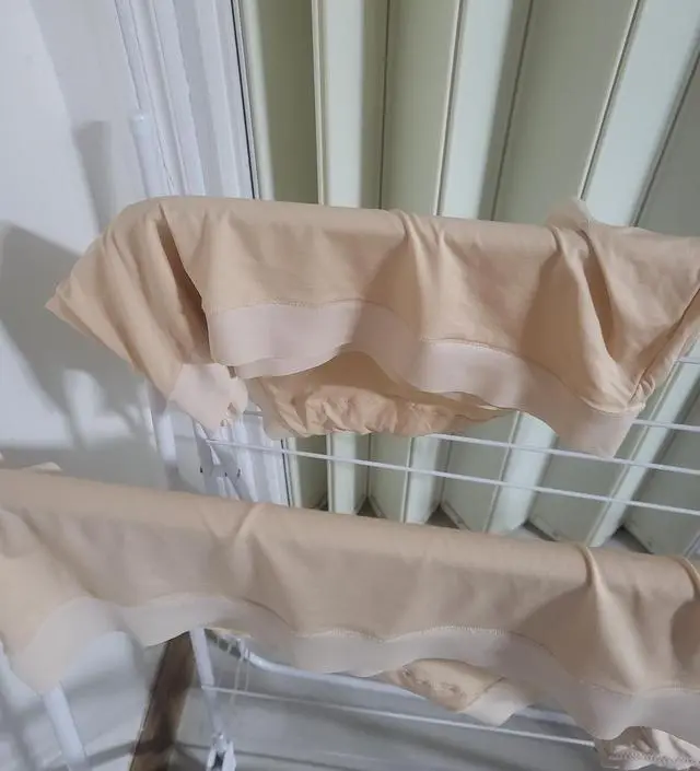 임신하고 원래 입던 팬티가 안맞아서 구매했는데 완전 편해요. 두번째 구매고 보들보들