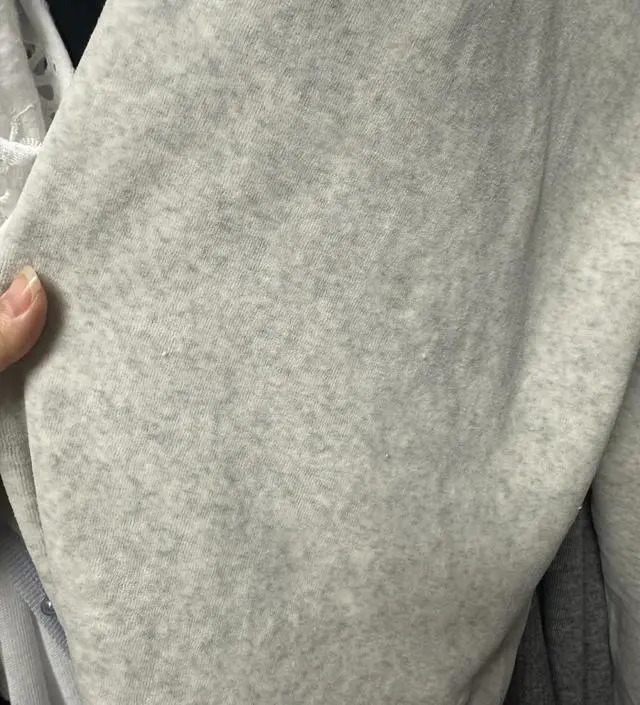 사이즈 기장 저한테 잘맞네요 굿입니다 벨벳이네용