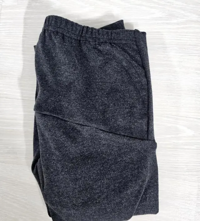 겨울에 추울때를 대비해 레깅스 주문했는데 부드럽고 편안해서 너무 잘 산것같아요