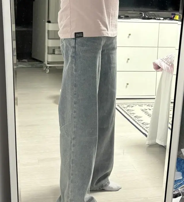 와 스판끼 있어서 너어무 편해요! 아직 14주라 헐렁해서 배쪽을 더 조여입어야하지만 잘